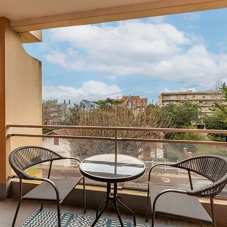 Διαμέρισμα Pereire: T2 Face A La Avec Balcon Et Parking - Fr-1-433-150 Αρασόν