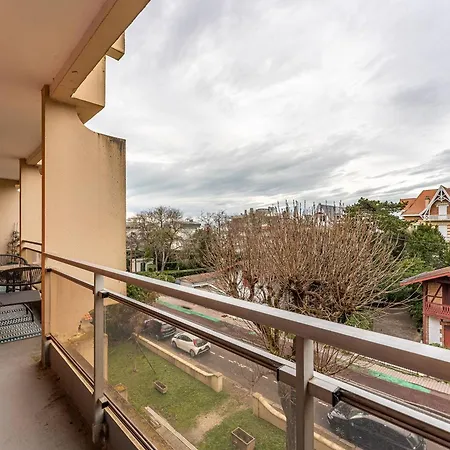 Apartament Pereire: T2 Face A La Avec Balcon Et Parking - Fr-1-433-150 Arcachon
