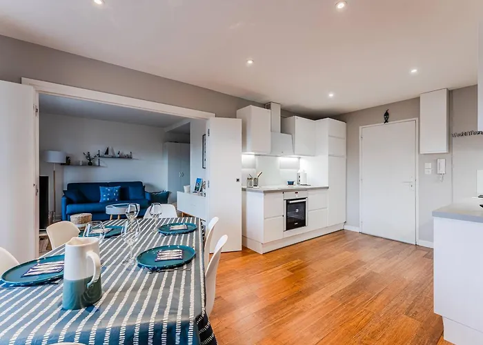 アパート Pereire: T2 Face A La Avec Balcon Et Parking - Fr-1-433-150 *